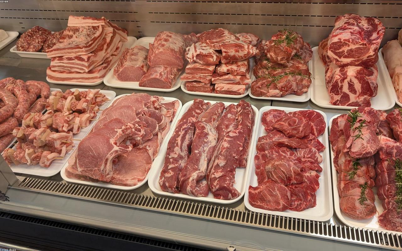 Wholesale meat storage and operations