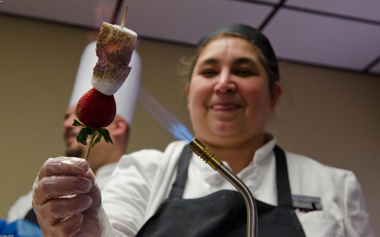 Food service logistics and dispatch coordination